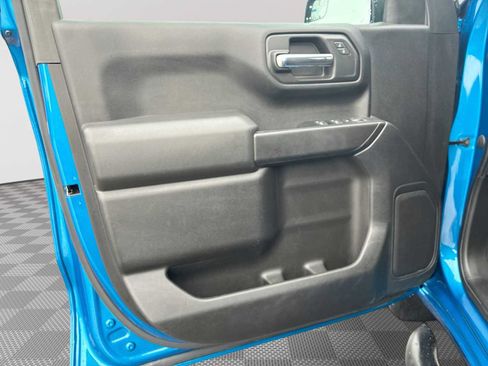 Certified 2023 Chevrolet Silverado 1500 Custom image 21