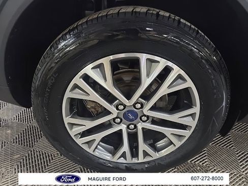 Used 2022 Ford Escape SEL w/ Technology Package image 14