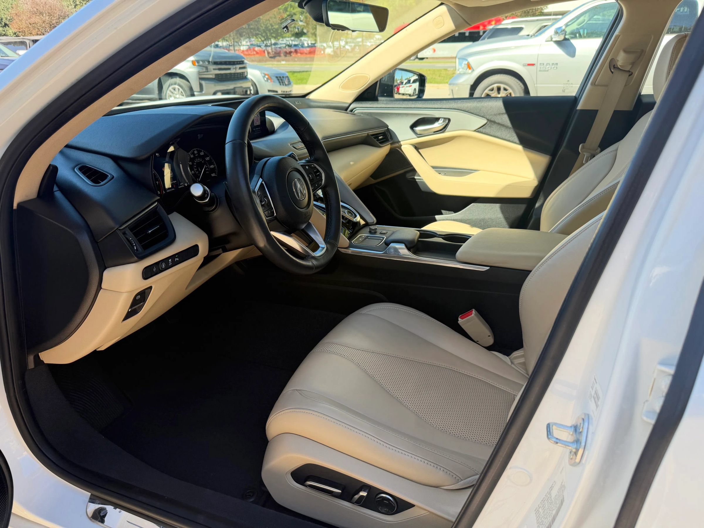 Used 2021 Acura TLX w/ Technology Package FWD image 9
