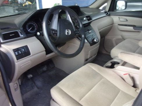 Used 2011 Honda Odyssey EX image 23