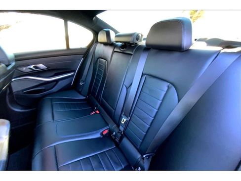 Used 2025 BMW M340i xDrive w/ Premium Package image 27