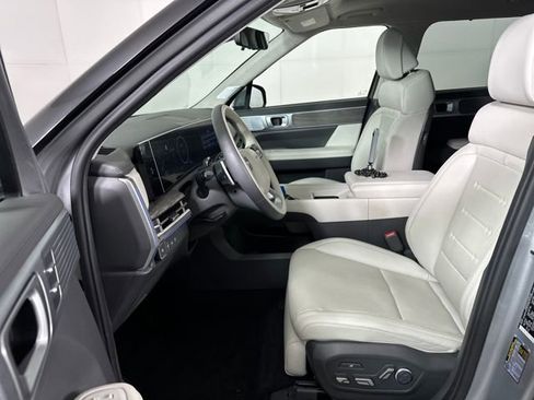 Used 2024 Hyundai Santa Fe Calligraphy image 11