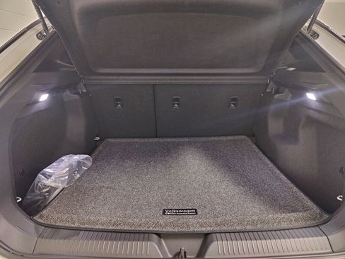 Used 2025 Volkswagen ID.4 Pro image 22