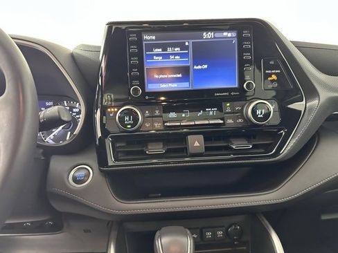 Used 2021 Toyota Highlander XSE image 30
