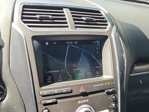 Used 2019 Ford Explorer Platinum AWD/4WD image 31