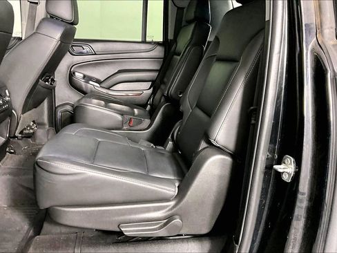 Used 2018 GMC Yukon XL SLT w/ Premium Edition AWD/4WD image 3