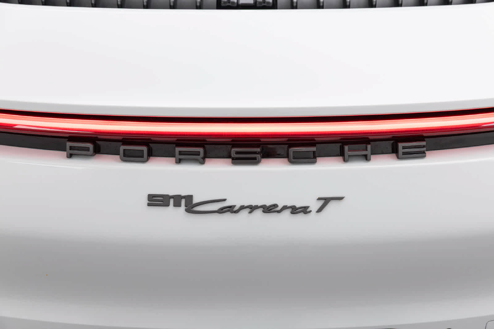 Used 2024 Porsche 911 Carrera T RWD image 8