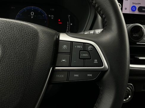 Used 2025 Toyota Grand Highlander XLE image 37