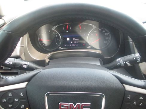Used 2020 GMC Terrain Denali w/ Denali Premium Package AWD/4WD image 29