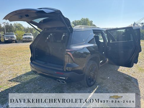 Certified 2025 Chevrolet Traverse LT w/ Midnight/Sport Edition image 36