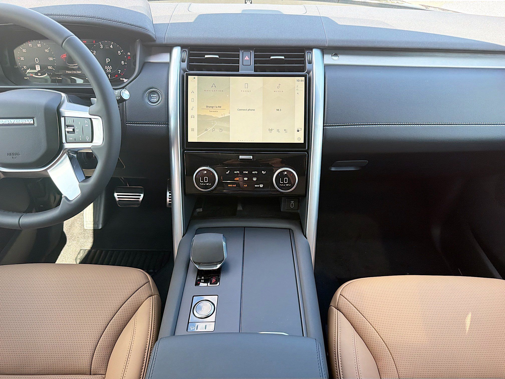 New 2026 Land Rover Discovery Limited Edition AWD/4WD image 20