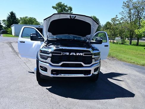 New 2026 RAM 5500 Tradesman AWD/4WD image 26