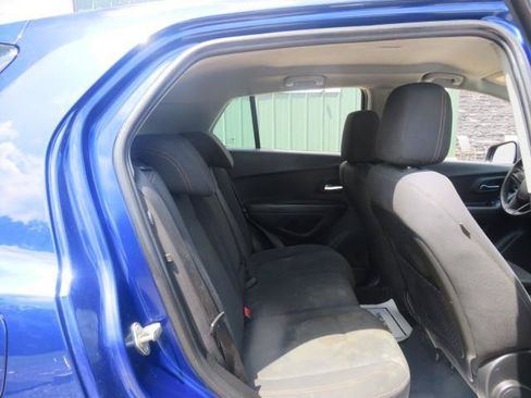 Used 2017 Chevrolet Trax LS AWD/4WD image 20