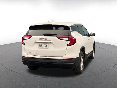 Used 2024 GMC Terrain SLE FWD image 12