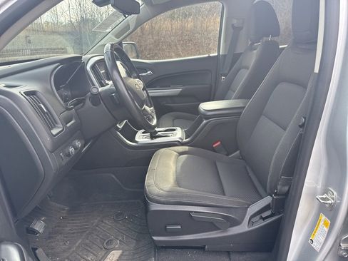 Used 2019 Chevrolet Colorado LT w/ LT Convenience Package image 5