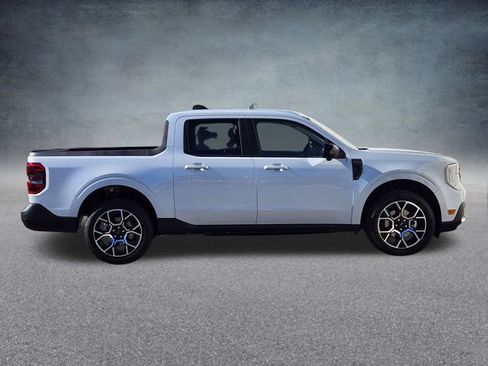 New 2025 Ford Maverick Lariat image 8