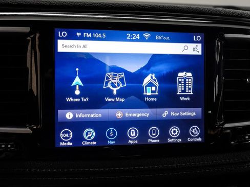 Used 2020 Chrysler Pacifica Limited FWD image 41