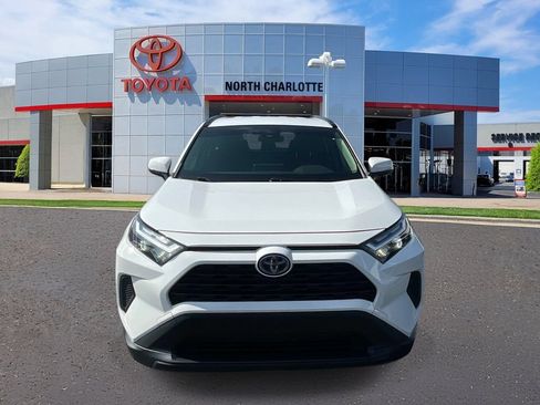 Used 2022 Toyota RAV4 XLE w/ XLE Grade Weather Package AWD/4WD image 2