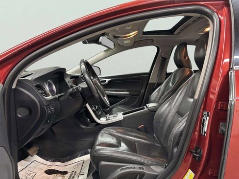 Used 2012 Volvo S60 T5 image 12