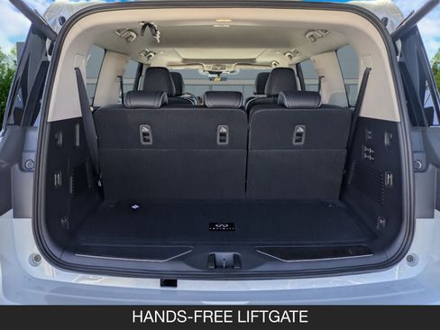 New 2026 INFINITI QX80 Luxe image 20