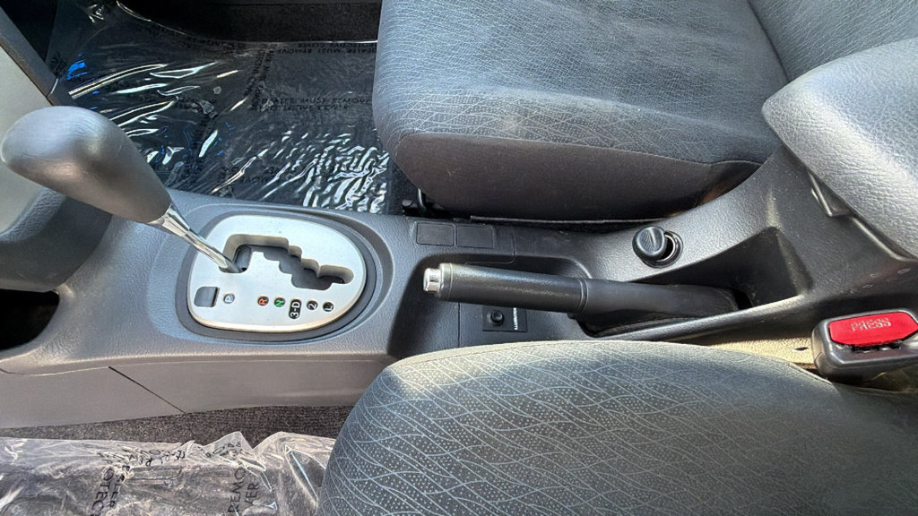 Used 2008 Toyota Yaris S FWD image 13