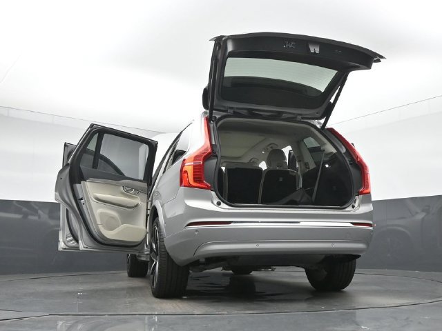 Used 2024 Volvo XC90 B6 Plus w/ Protection Package Premier AWD/4WD image 54