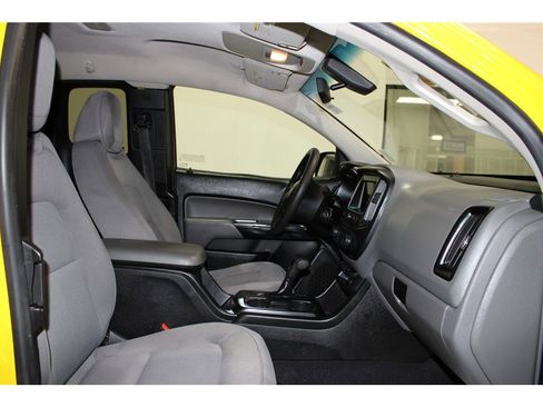 Used 2020 GMC Canyon W/T w/ Convenience Package image 18