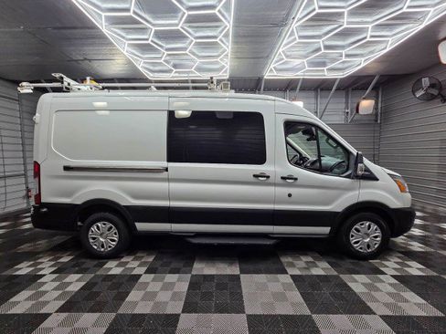 Used 2019 Ford Transit 250 148 Medium Roof w/ Exterior Upgrade Package RWD image 10