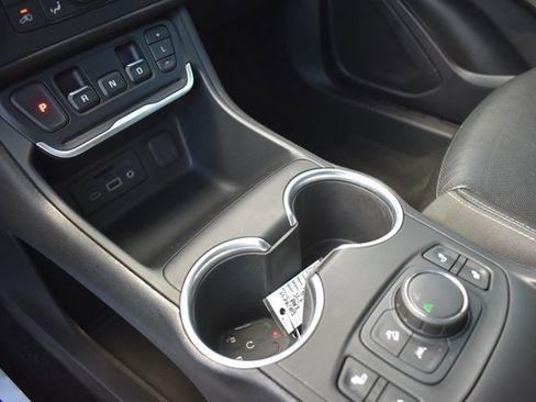 Used 2020 GMC Terrain SLT image 27