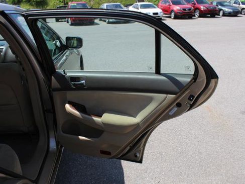 Used 2006 Honda Accord EX-L image 18