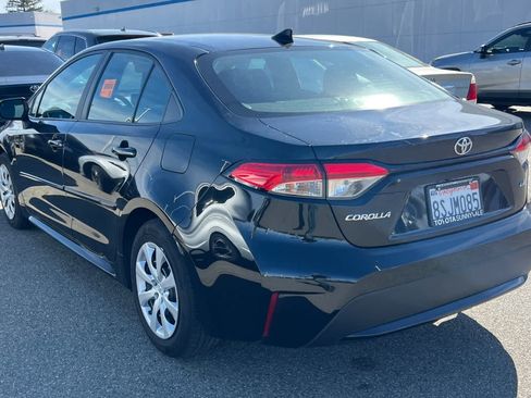 Used 2020 Toyota Corolla LE image 6