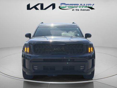 Used 2025 Kia Telluride SX Prestige X-Line AWD/4WD image 2