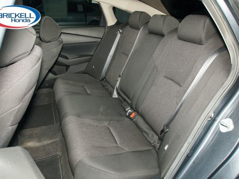 Certified 2025 Honda Accord SE image 19