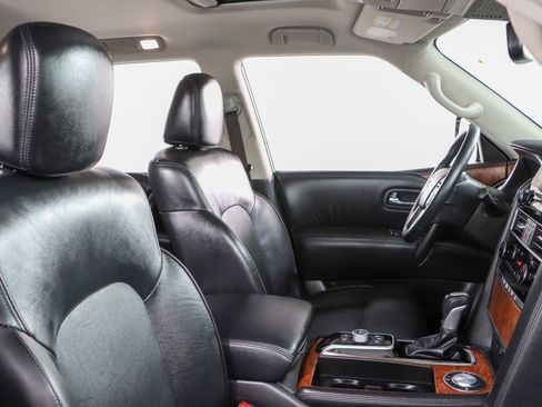 Used 2024 Nissan Armada SL RWD image 29