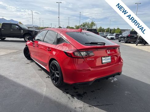 Used 2025 Honda Civic Sport image 5