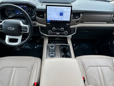 Used 2024 Ford Expedition Max Limited image 12