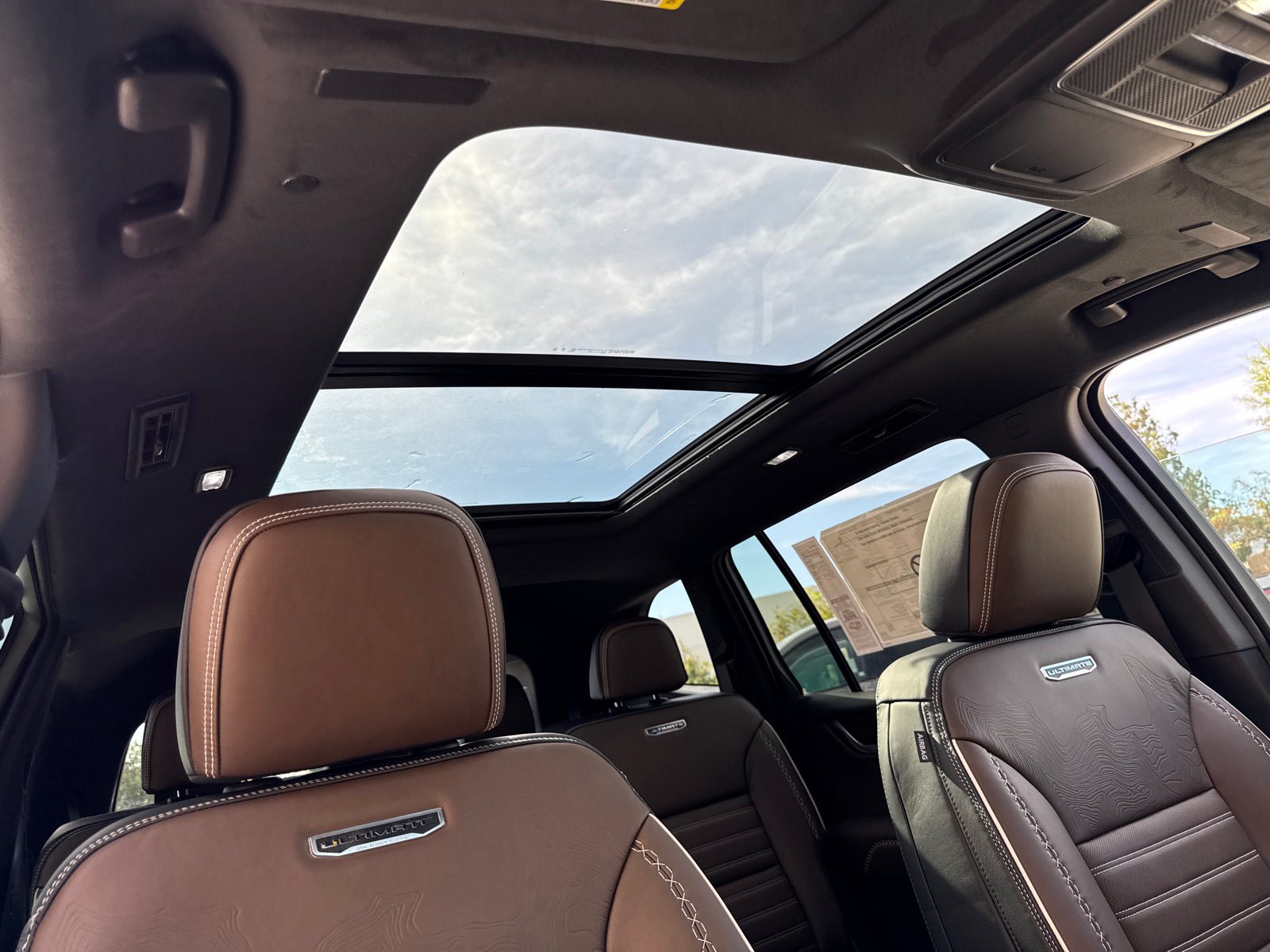 Used 2026 GMC Acadia Denali Ultimate w/ LPO, Floor Liner Package AWD/4WD image 17