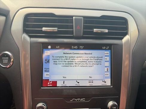 Used 2019 Ford Fusion SEL FWD image 22