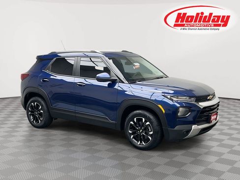 Used 2022 Chevrolet TrailBlazer LT w/ Convenience Package AWD/4WD image 1