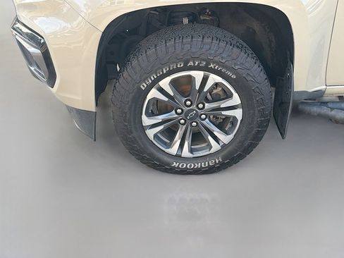 Used 2021 Chevrolet Colorado Z71 AWD/4WD image 29