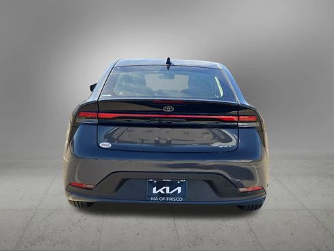 Used 2024 Toyota Prius LE image 5