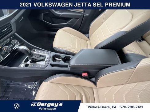 Used 2021 Volkswagen Jetta SEL Premium FWD image 14