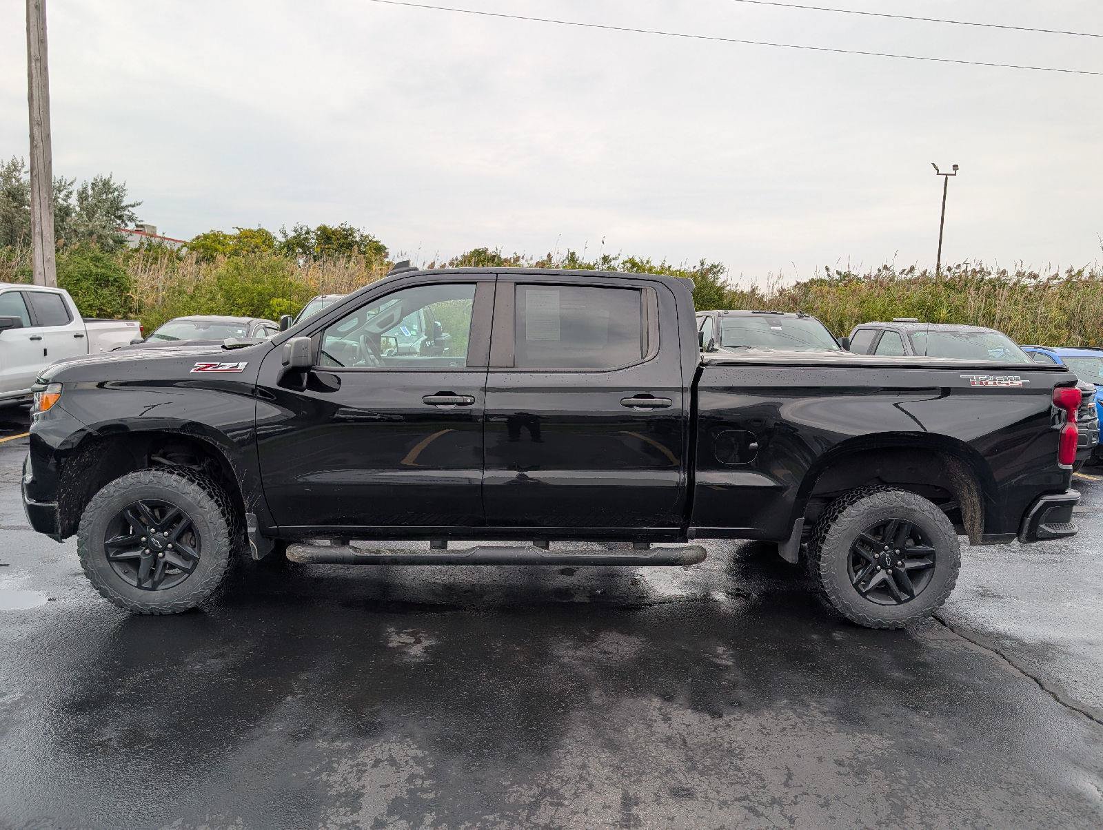 Used 2022 Chevrolet Silverado 1500 Custom Trail Boss AWD/4WD image 5