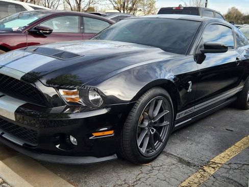 Used 2010 Ford Mustang Shelby GT500 image 2