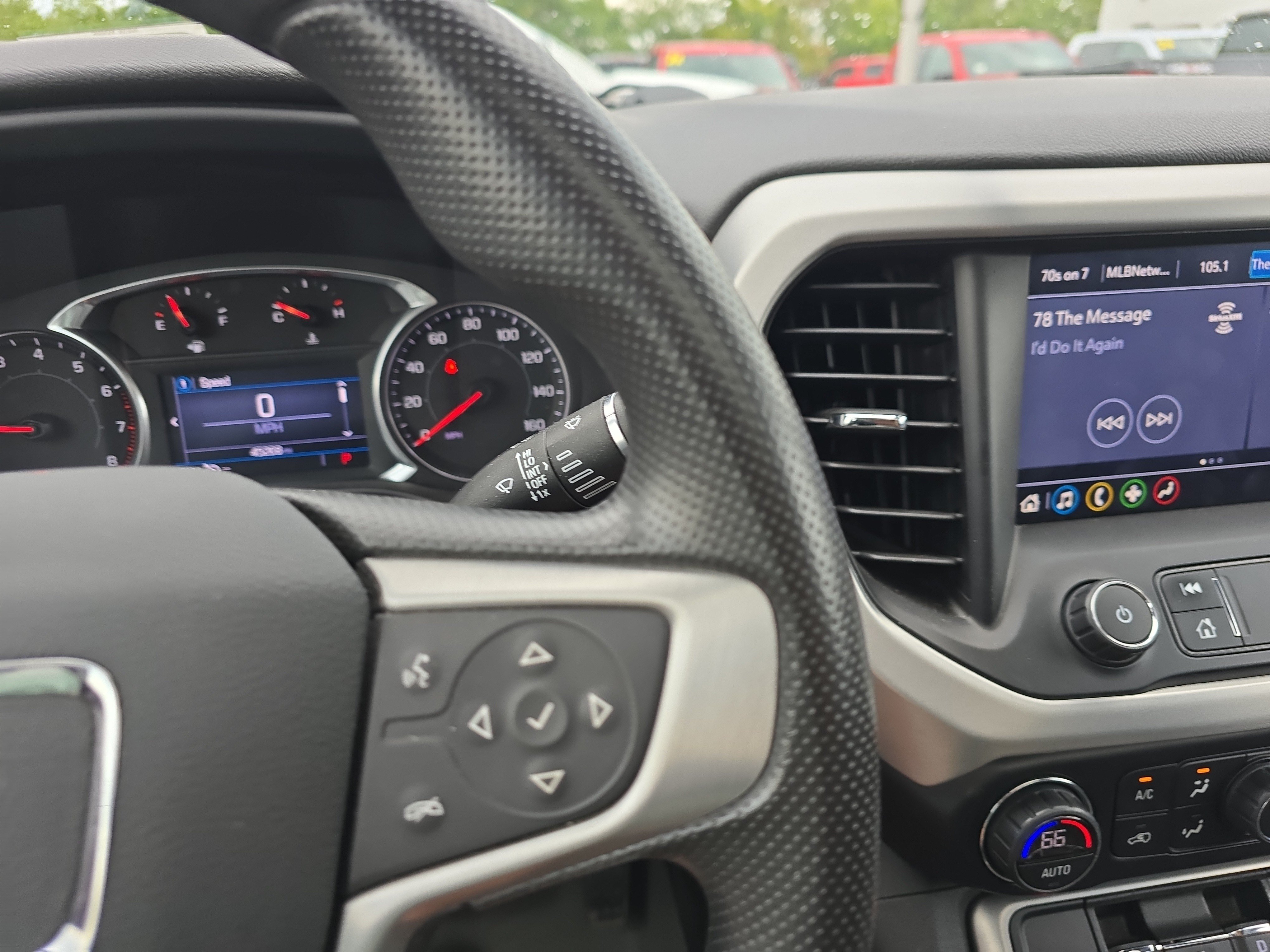 Used 2022 GMC Acadia SLE w/ Driver Convenience Package AWD/4WD image 32