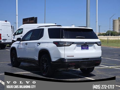 Used 2021 Chevrolet Traverse Premier w/ Redline Edition FWD image 4