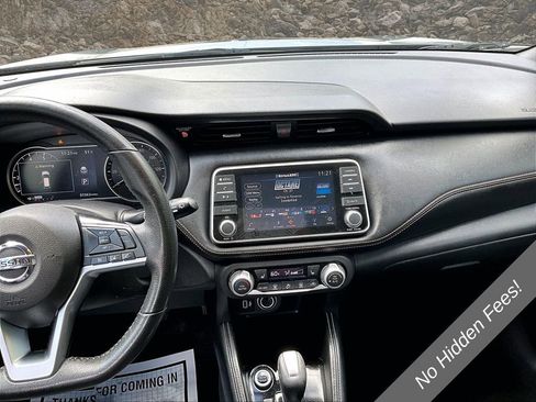 Used 2020 Nissan Kicks SR w/ SR Premium Package FWD image 6
