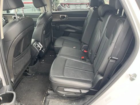 Used 2022 Kia Sorento S AWD/4WD image 11