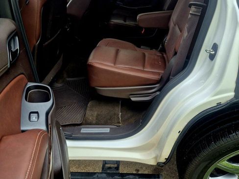 Used 2016 Chevrolet Tahoe LTZ RWD image 13