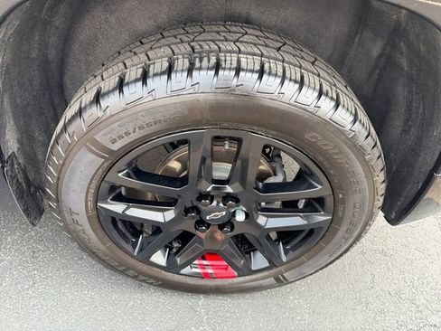 Certified 2022 Chevrolet Traverse Premier w/ Redline Edition AWD/4WD image 27